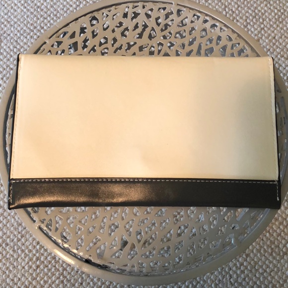 Multicolored Envelope Purse - Picture 5 of 5